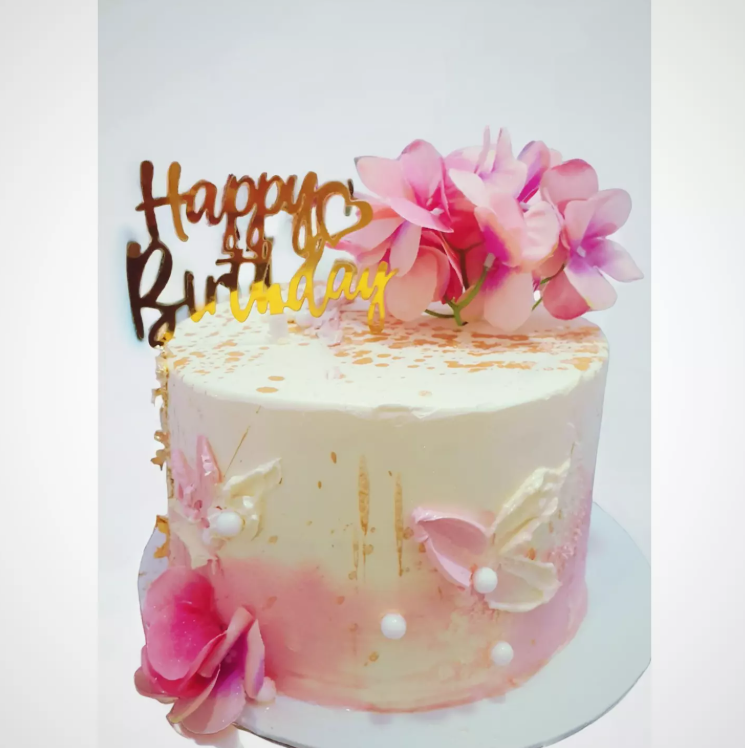 Gâteau Ombré Rose et Hortensias Dorés