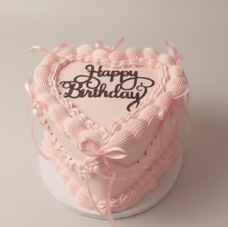 Gâteau Cœur Vintage avec Rubans Pink